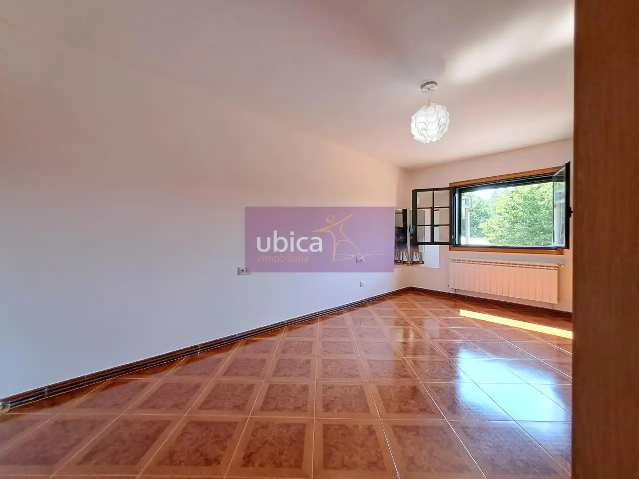 Haus oder Chalet zum Verkauf in Tui mit Heizung, Privatgarten und Terrasse