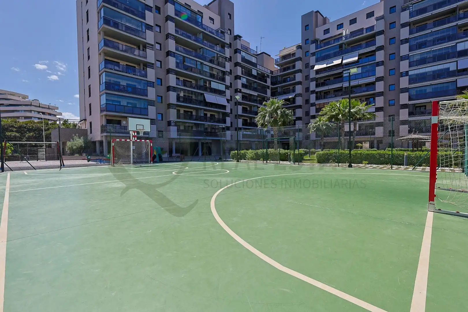 Parking de Piso en venta en Alicante / Alacant con Jardín privado, Terraza y Trastero