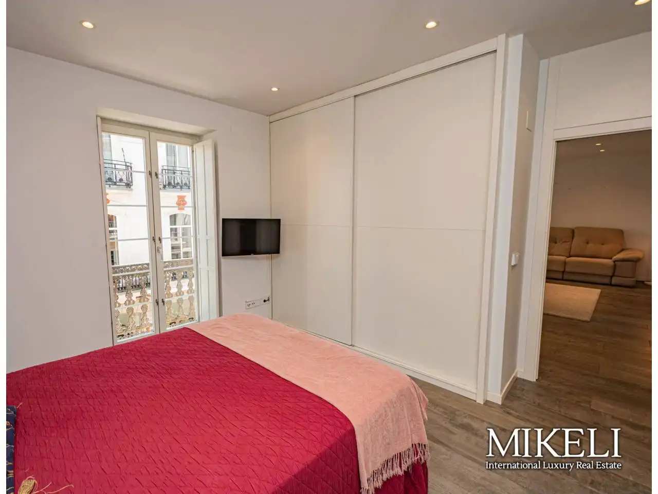 Flat with terrace to rent in Calle Hernán Cortés, imagen 3