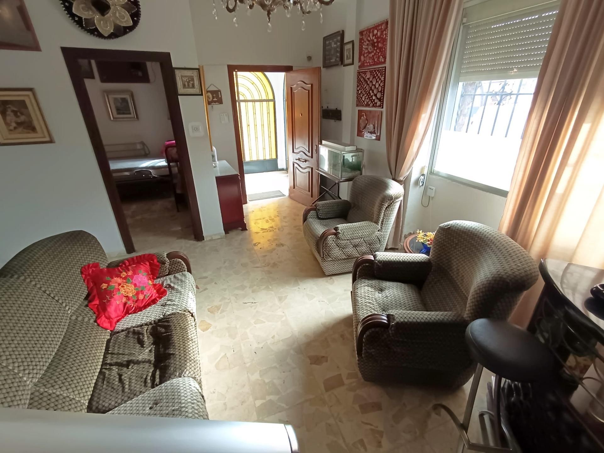 Sala d'estar de Casa o xalet en venda en  Córdoba Capital amb Aire condicionat, Terrassa i Traster