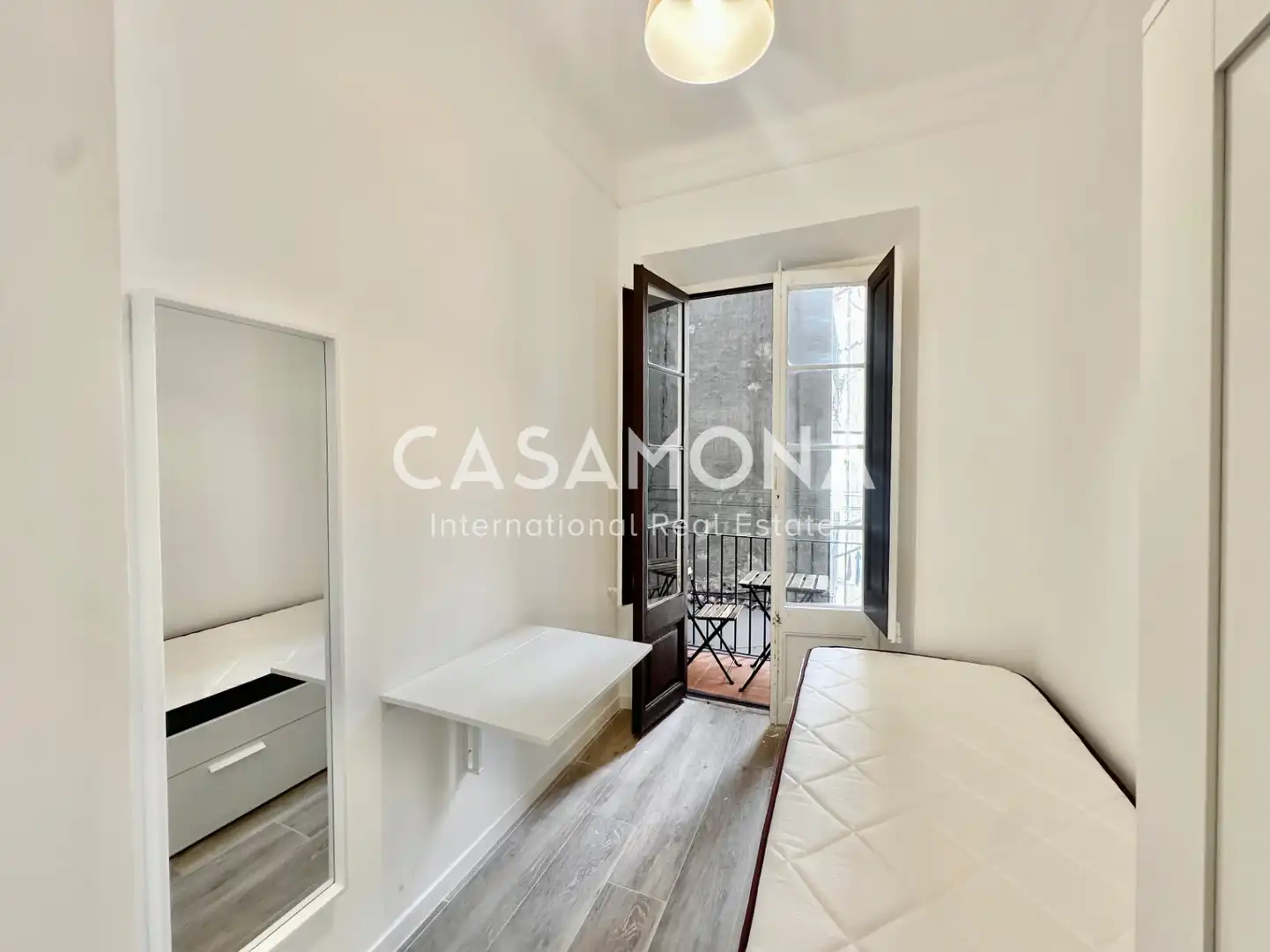 Apartamento con terraza en alquiler en Ciutat Vella, imagen 25
