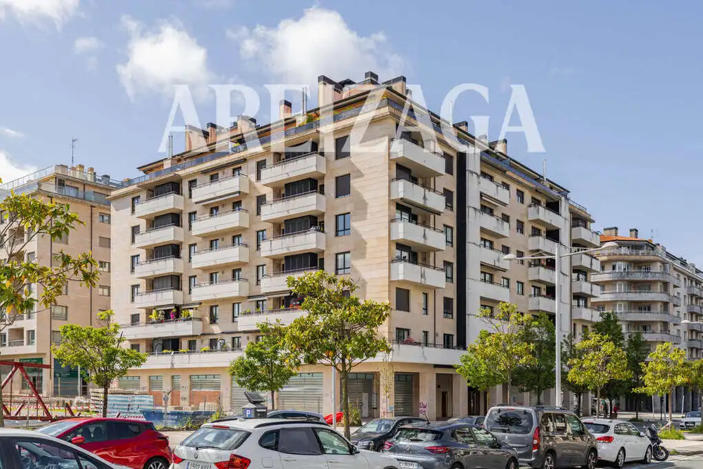 Vista exterior de Piso en venta en Donostia - San Sebastián  con Aire acondicionado, Calefacción y Terraza