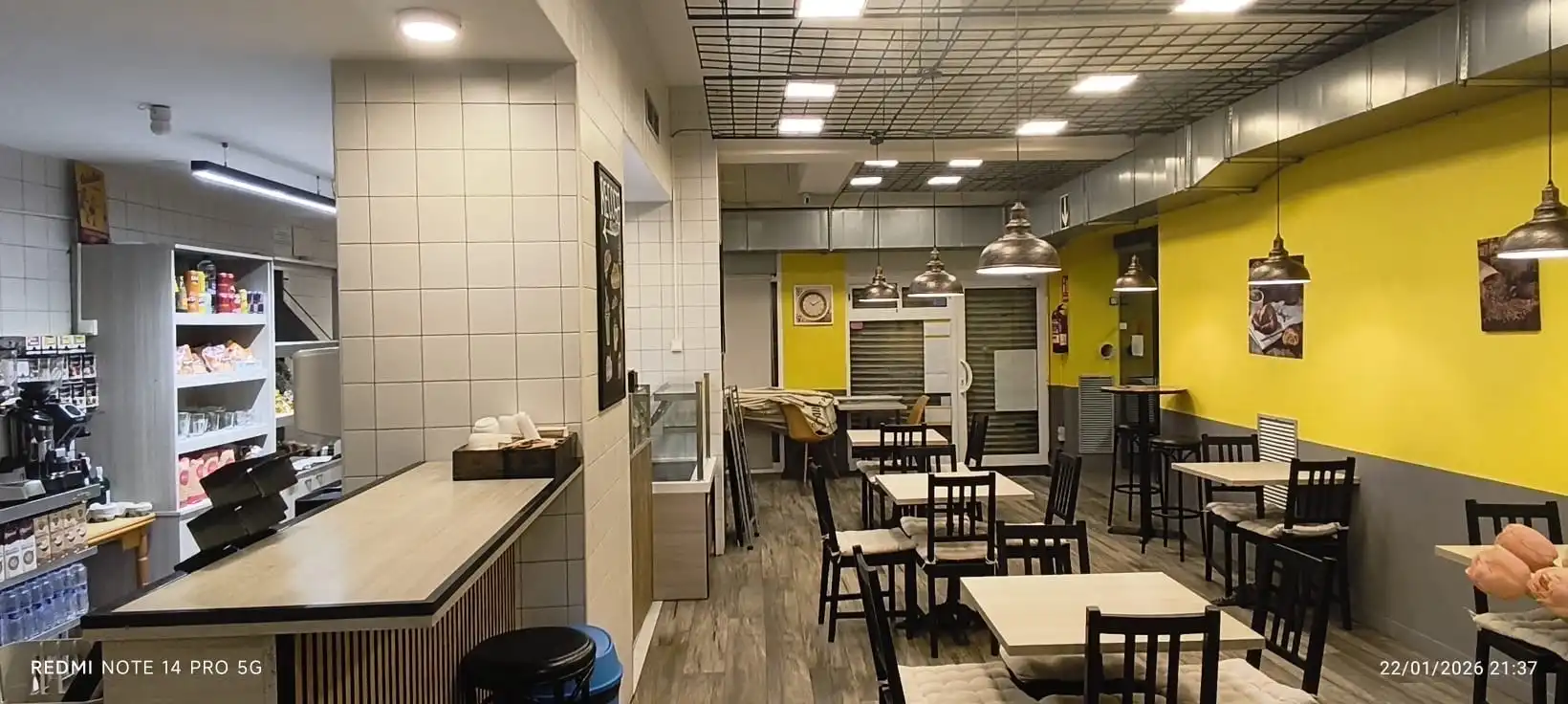 Business premises for transfer in Sant Martí, imagen 17