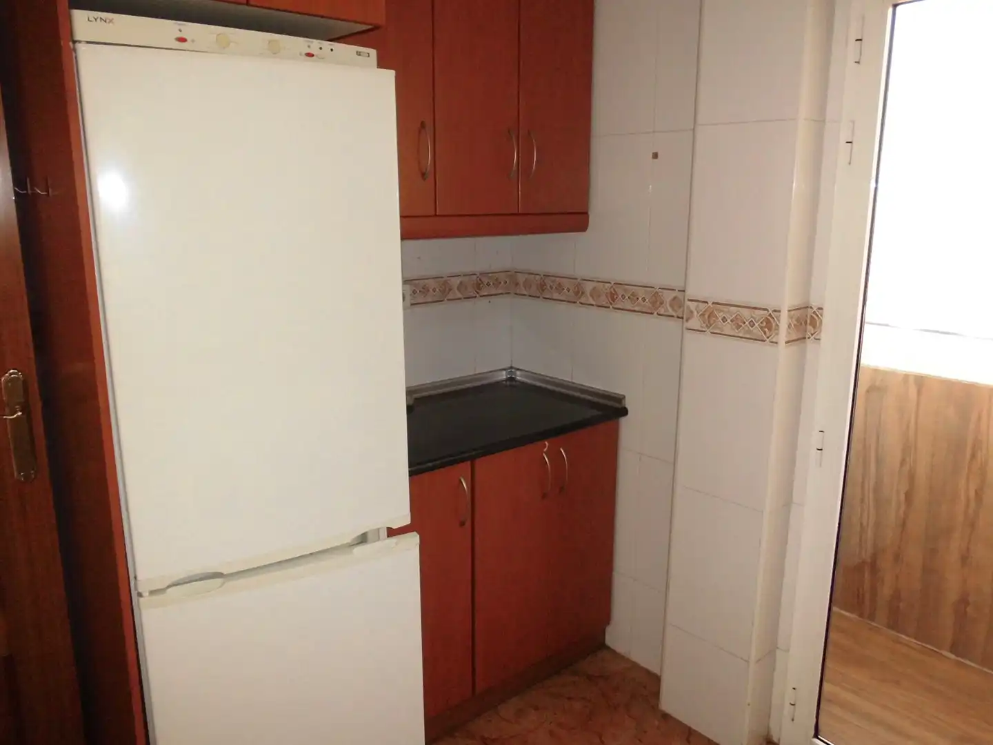 Kitchen of Flat for sale in Zaragoza  with Air Conditioner, Terrace and Oven