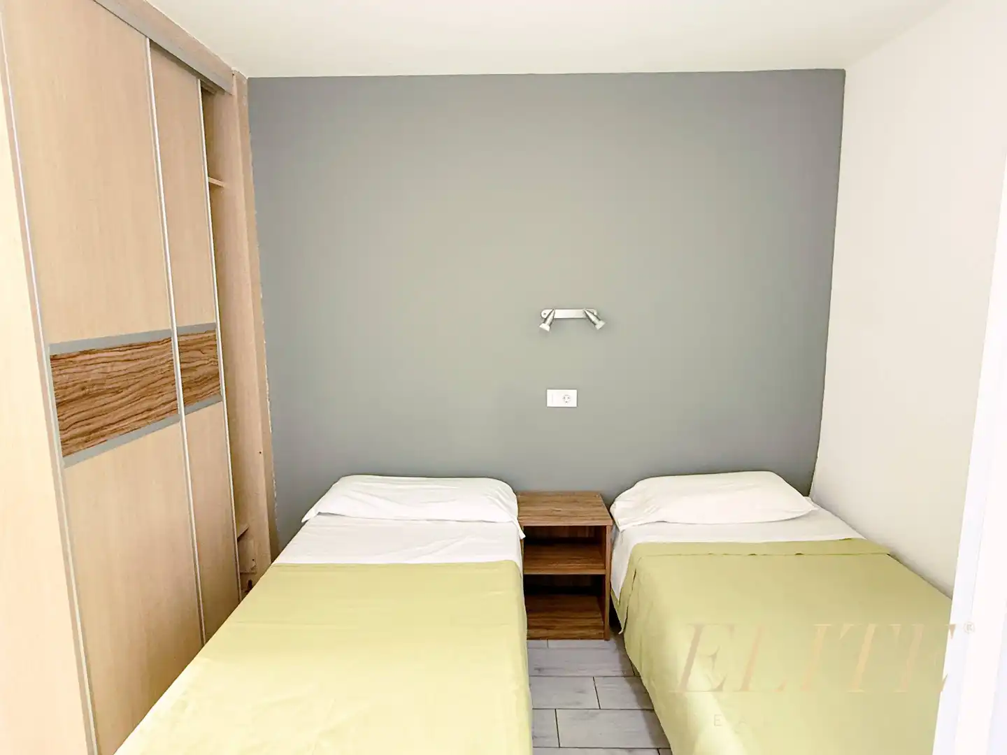 Habitación de Estudio en venta en San Bartolomé de Tirajana con Jardín privado, Terraza y Amueblado