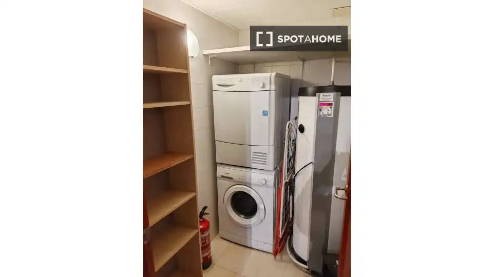 Wohnung zur untervermieten in Barcelona mit Klimaanlage, Terrasse und Möbliert