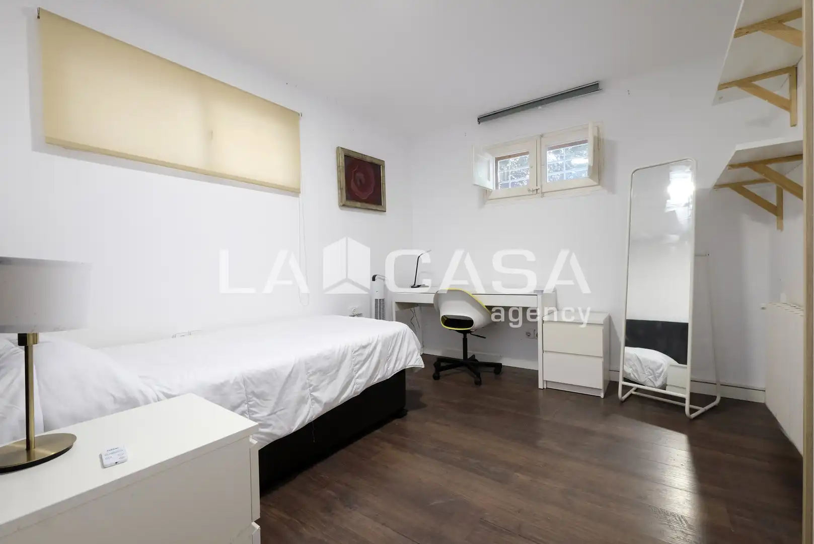 Flat for sale in Barcelona  with Heating