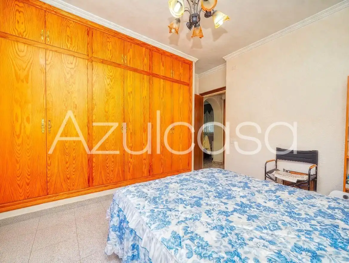 Dormitori de Casa o xalet en venda en Busot amb Aire condicionat, Traster i Piscina