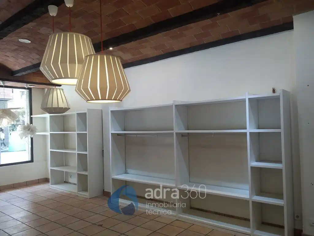 Local comercial de lloguer a Gonzalo de Berceo, imagen 3