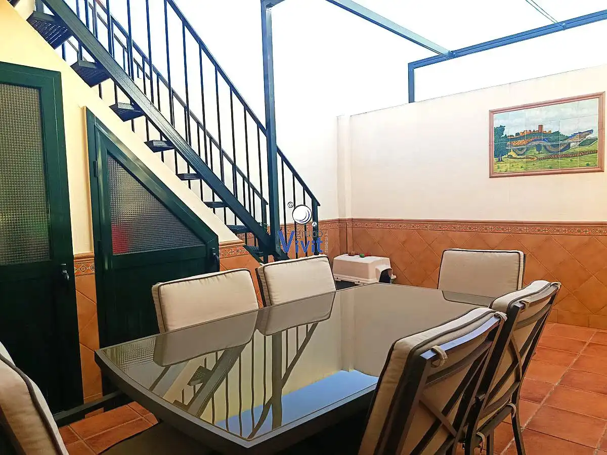 Dining room of Houses for sale in Alcalá de Guadaira  with Storage room