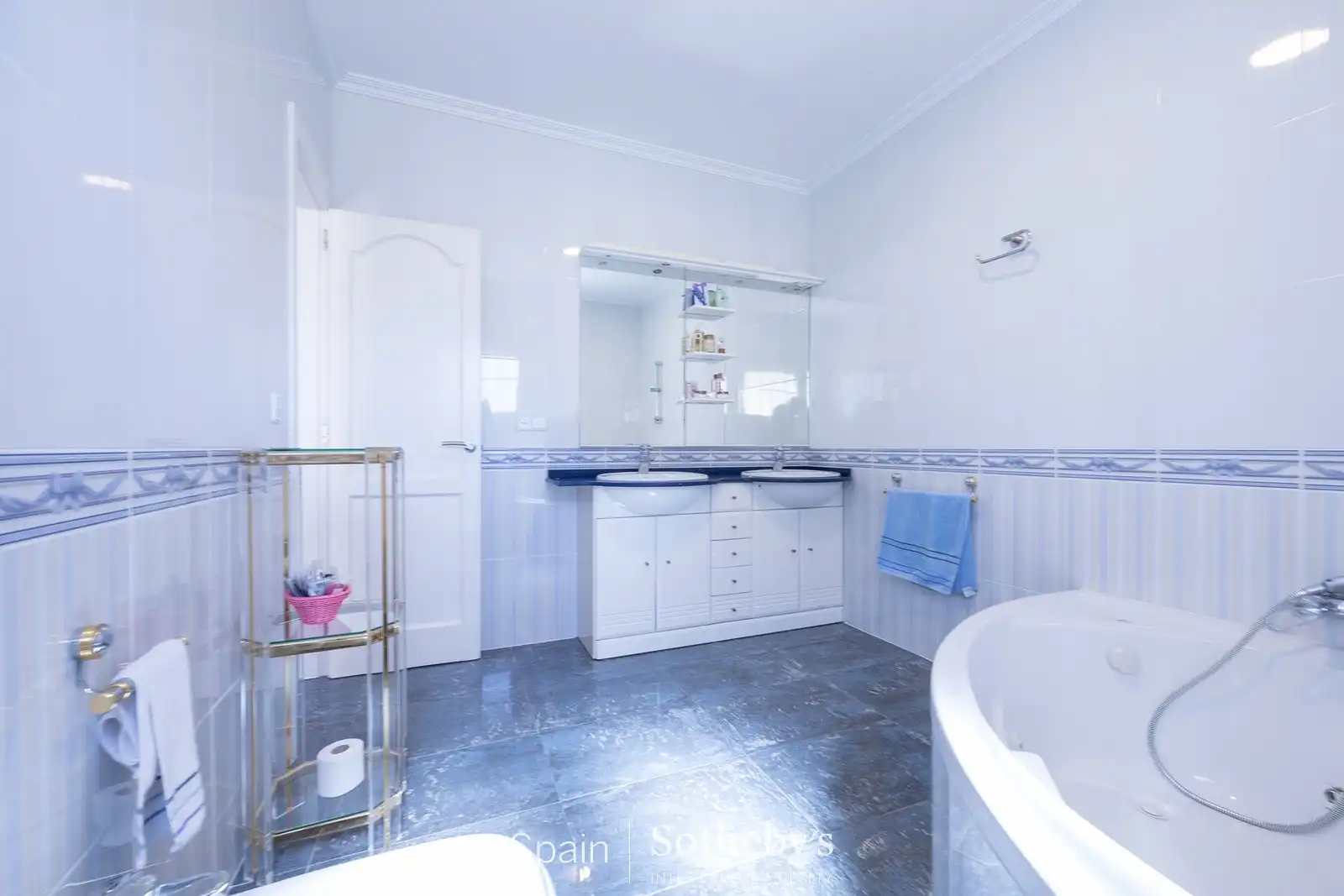 House with pool for sale in Requesens, imagen 18