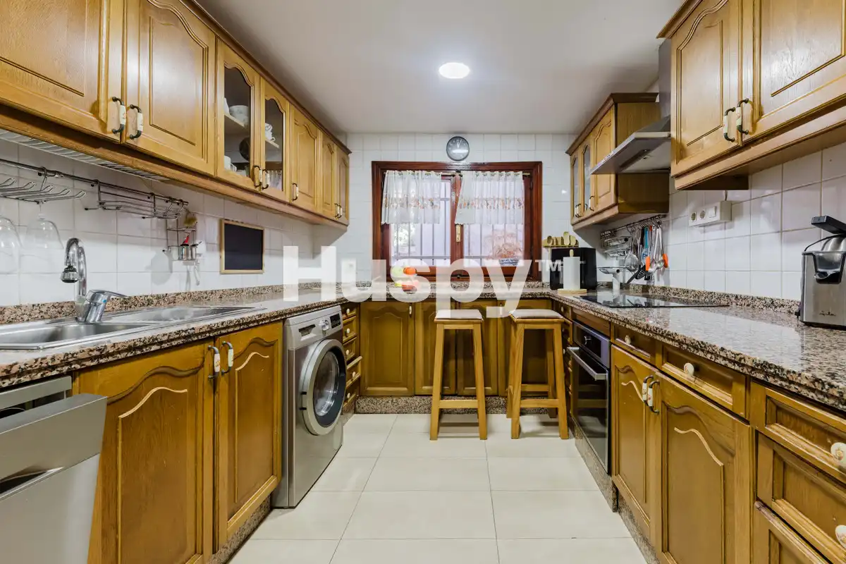 Flat for sale in Sevilla, Sevilla