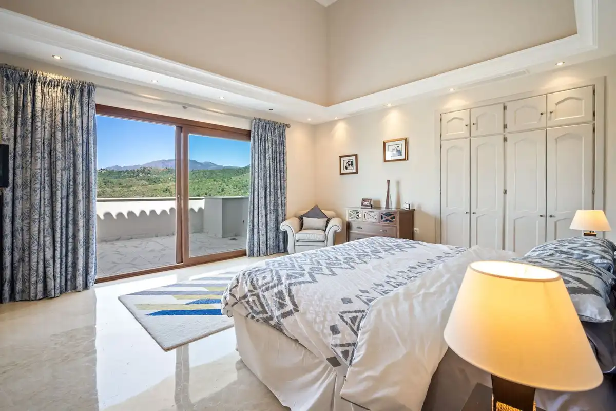 Casa con piscina en venta en Benahavís pueblo, imagen 13