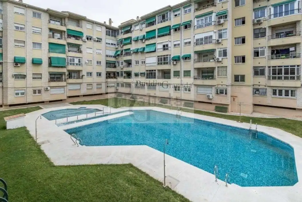 Außenansicht von Wohnung zur Miete in Granada mit Terrasse, Möbliert und Gemeinschaftspool