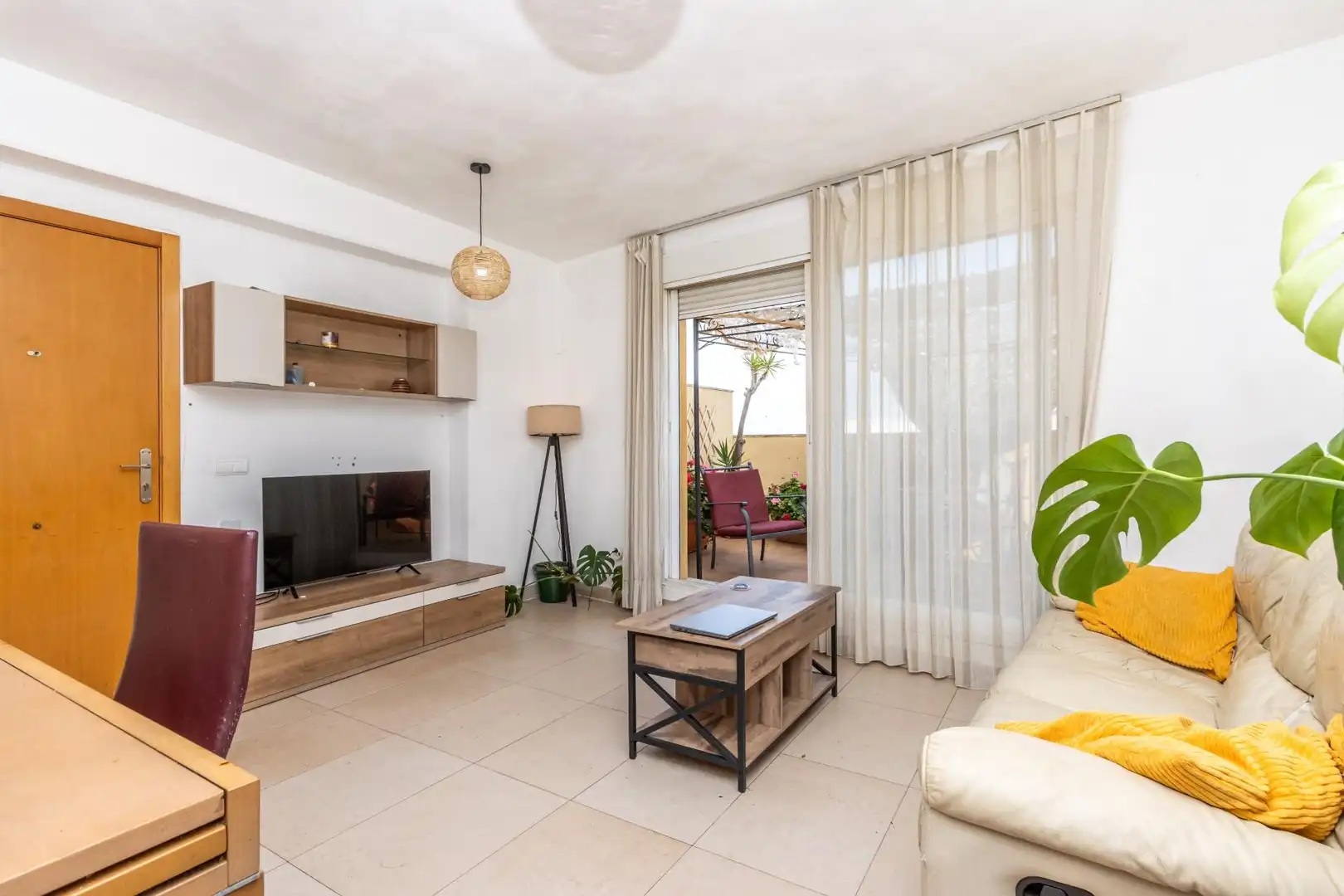 Sala de estar de Piso en venta en Amposta con Aire acondicionado y Terraza