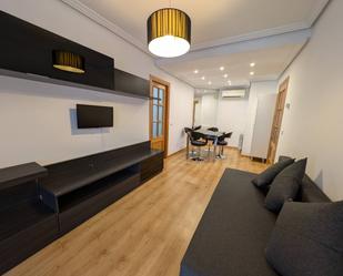 Sala d'estar de Apartament de lloguer en Fuenlabrada amb Aire condicionat