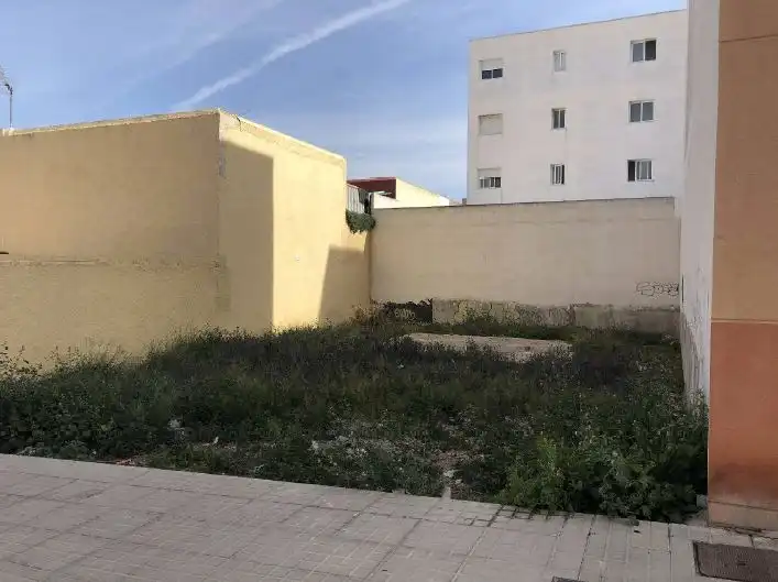 Terrains et parcelles à vendre à Calle San Bernardo