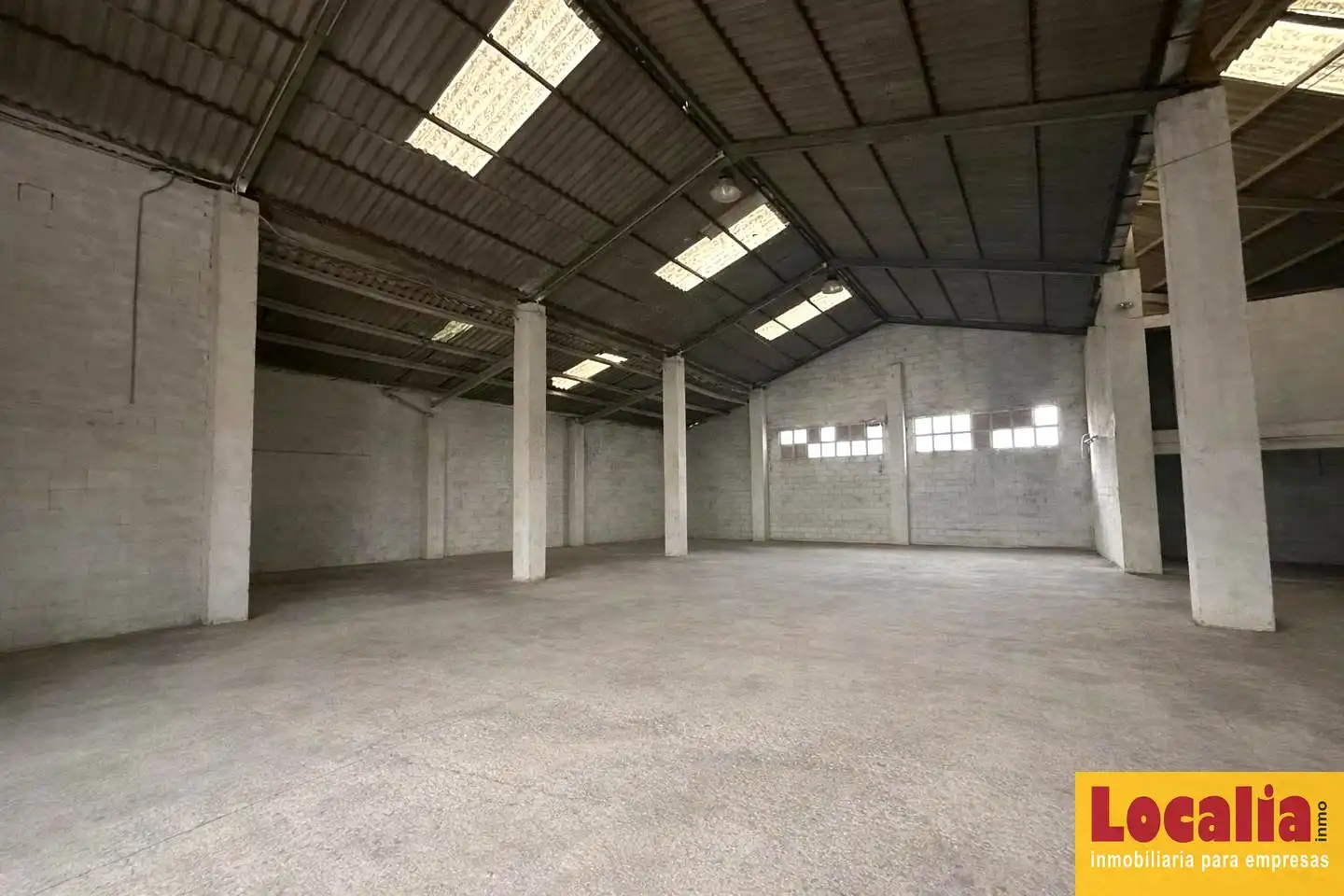 Nave industrial in vendita a Inmobiliaria - Barreda, imagen 6