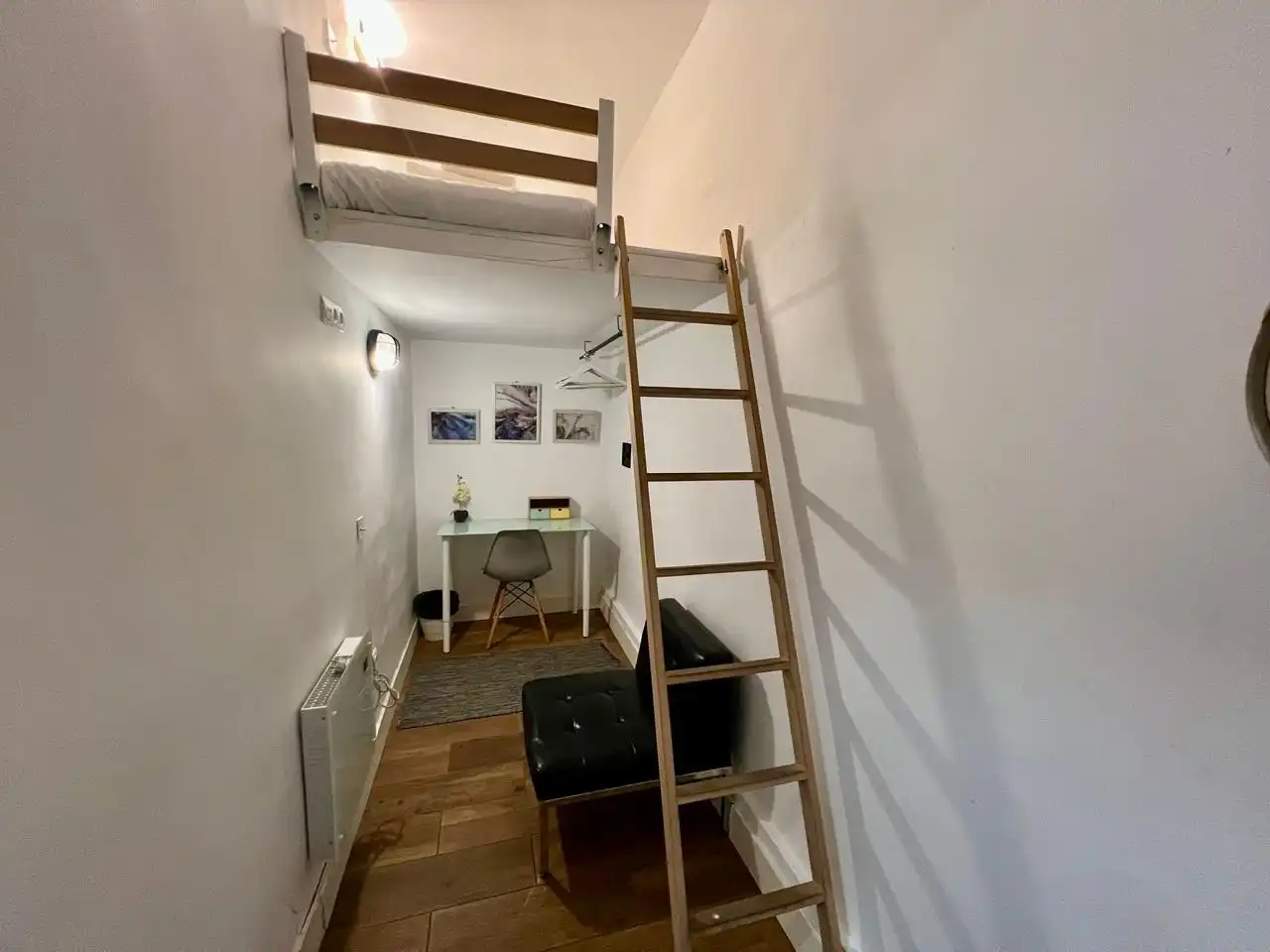 Bedroom of Ground floor for sale in Madrid  with Air Conditioner, Terrace and Furnished