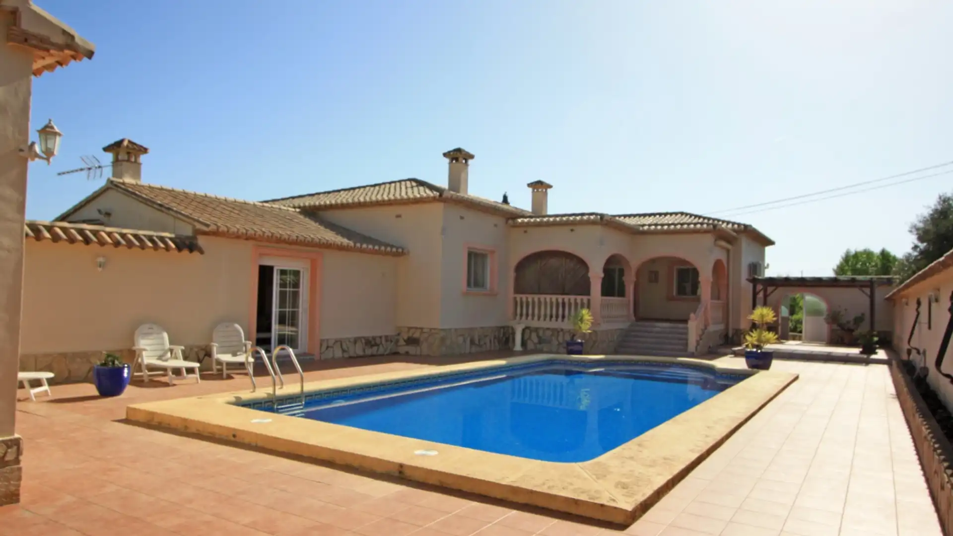 Piscina de Casa o xalet en venda en Xaló amb Aire condicionat, Calefacció i Jardí privat