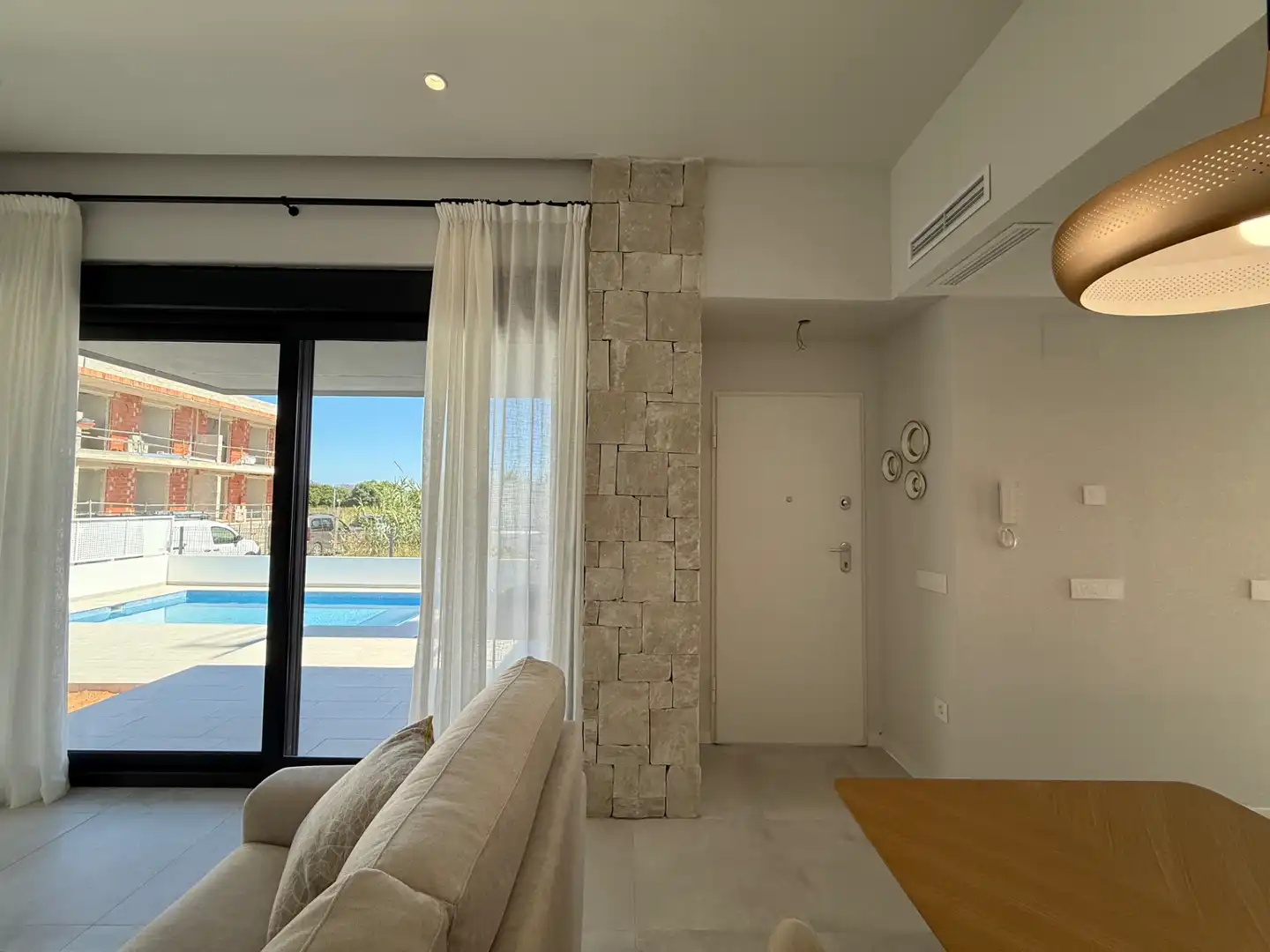 Sala d'estar de Casa o xalet en venda en Dénia amb Aire condicionat, Calefacció i Jardí privat