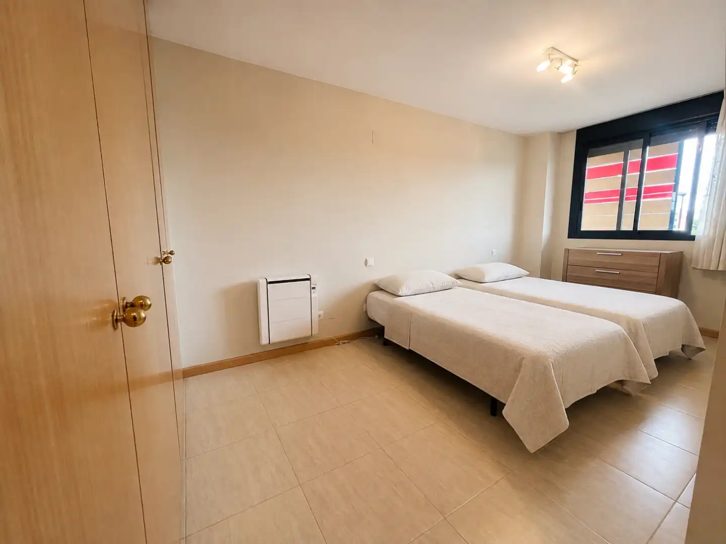 Habitación de Piso en venta en Paterna con Aire acondicionado, Calefacción y Piscina