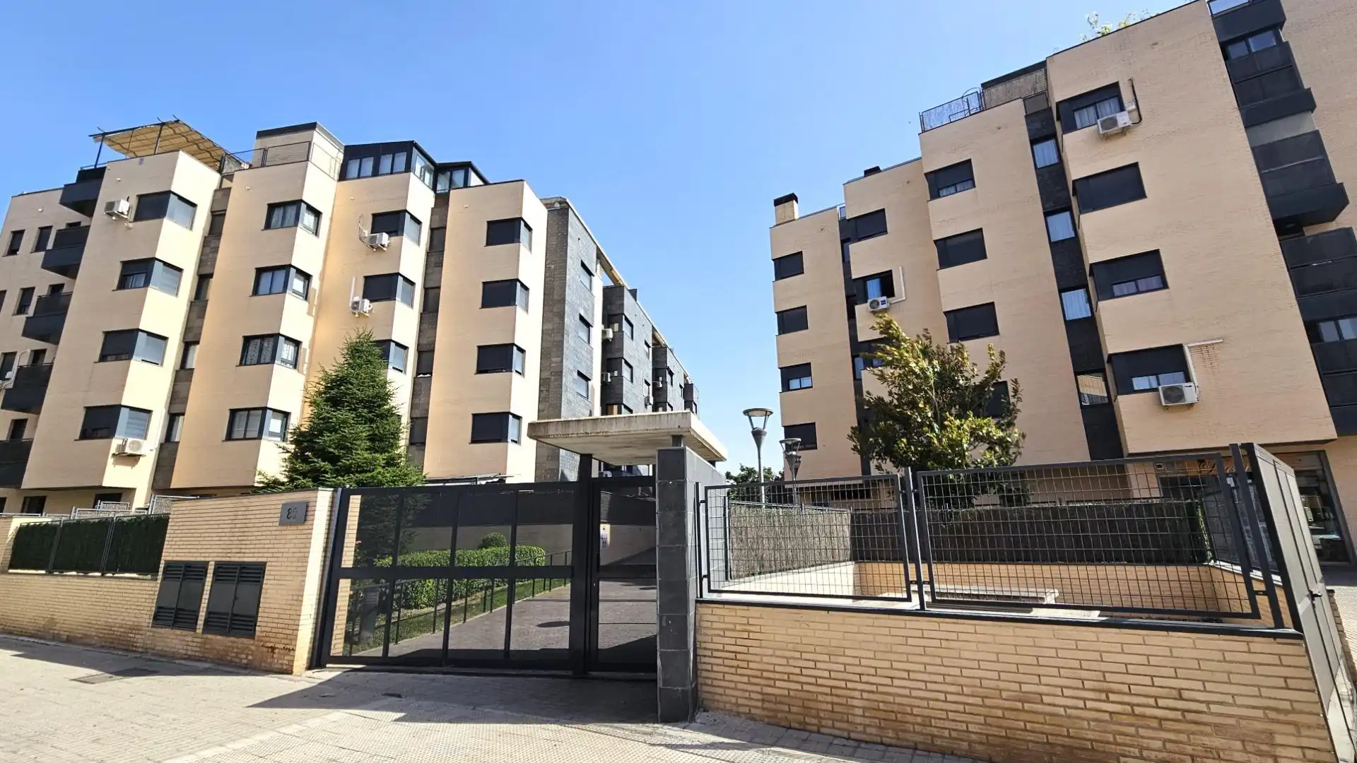 Apartamento en venta en Hispanoamérica - Comunidades