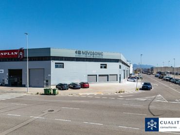 Industrial building for sale in Oeste
