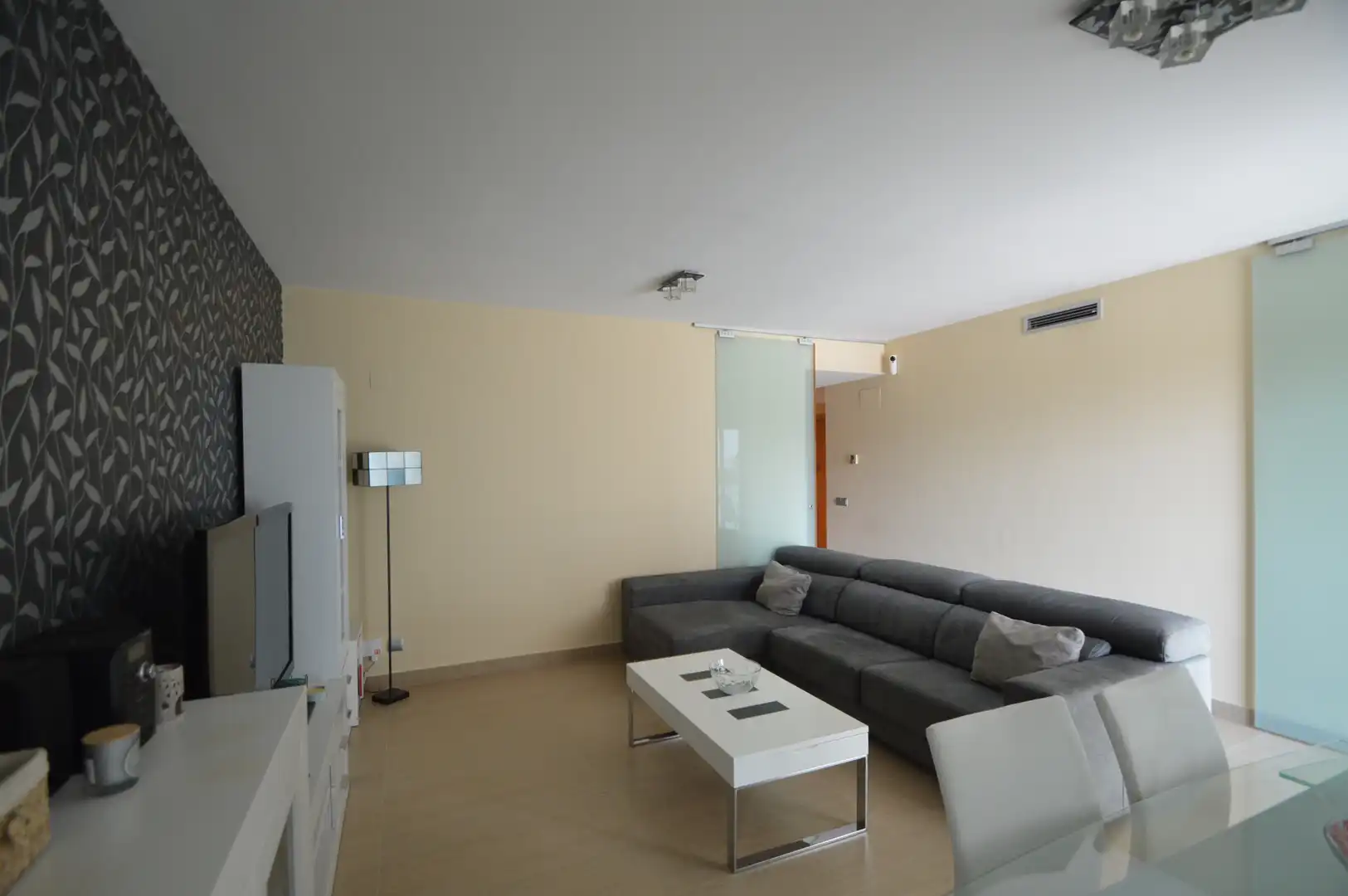 Sala d'estar de Pis en venda en Vinaròs amb Aire condicionat, Calefacció i Traster