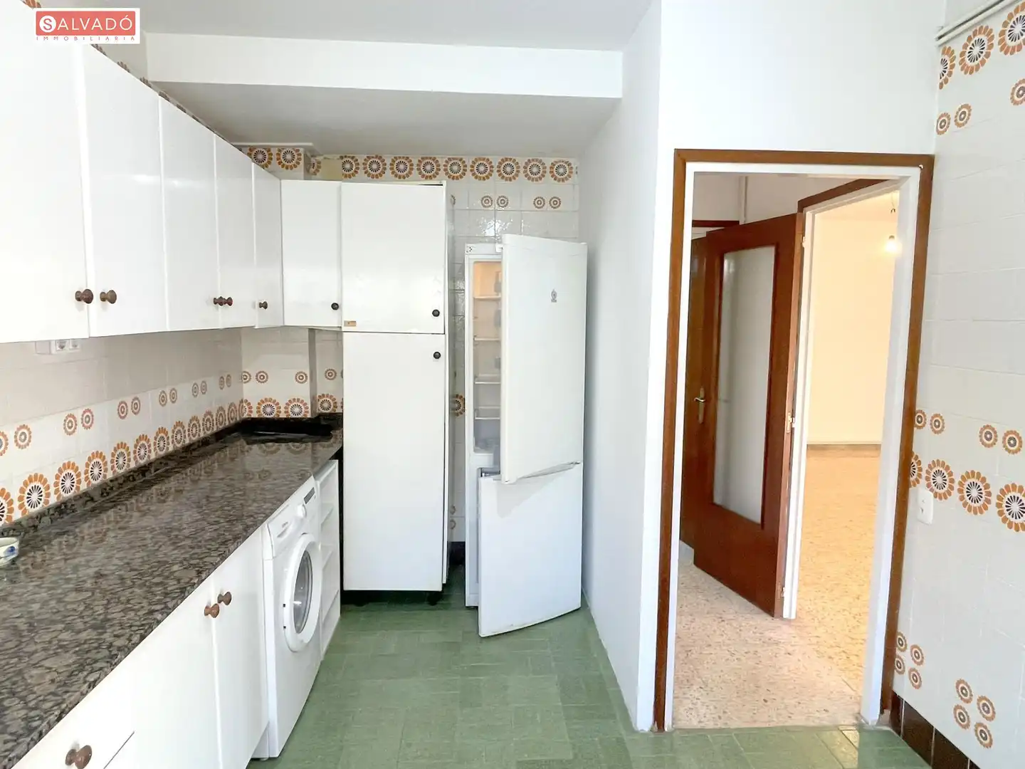 Küche von Erdgeschoss zum Verkauf in Calafell mit Heizung, Privatgarten und Terrasse