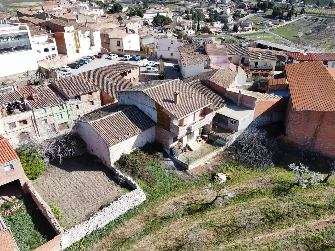 Edificio en venta en Carrer de les Eres, Ulldemolins
