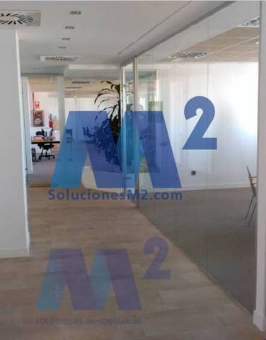 Oficina en Alquiler en Tres Olivos - Valverde