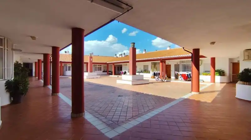 Exterior view of Flat for sale in Pulianas  with Air Conditioner, Storage room and Balcony