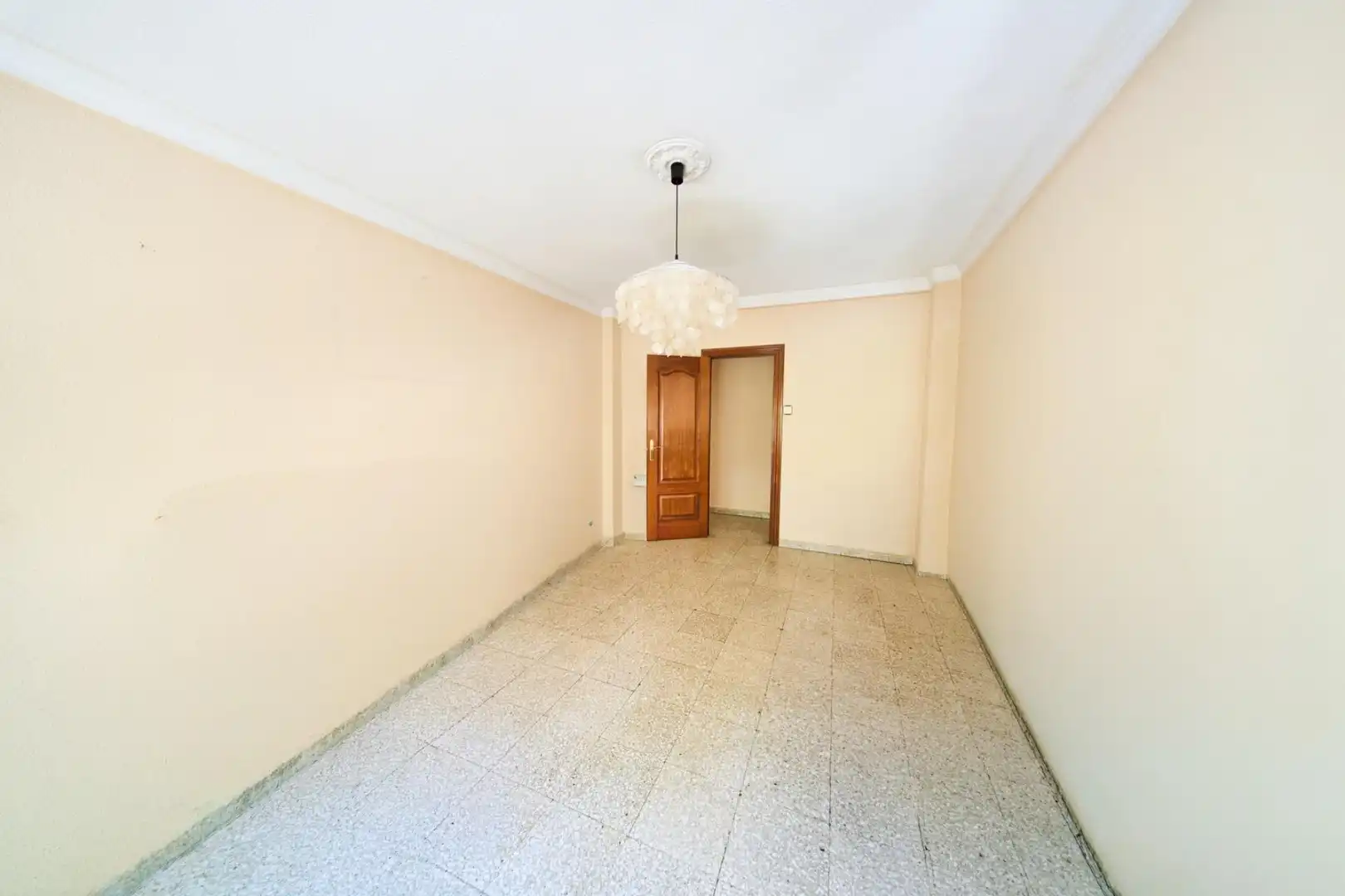 Piso en venta en Granada con Calefacción