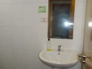 Badezimmer von Geschaftsraum zur Miete in Gijón  mit Möbliert
