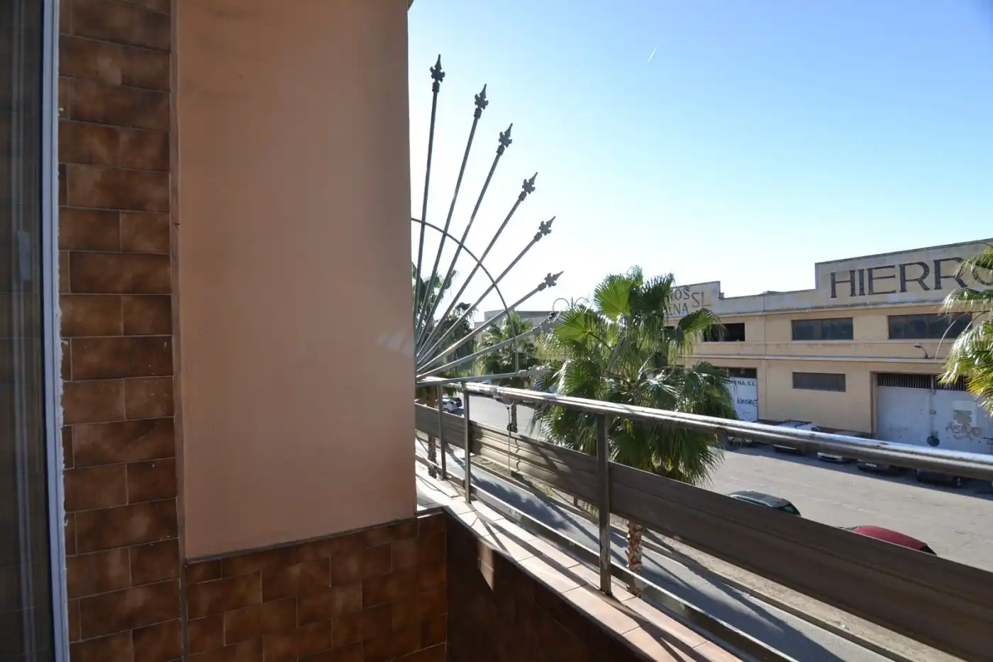 Piso con terraza en venta en Avenida Raval 109, imagen 22