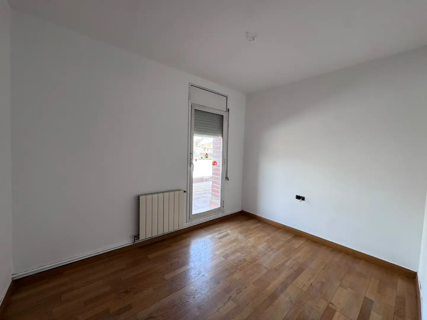 Schlafzimmer von Dachboden zum Verkauf in Mollet del Vallès mit Terrasse