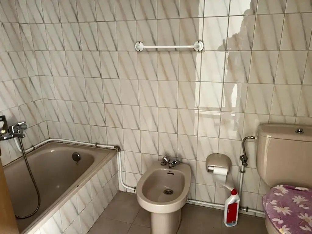 Baño de Piso en venta en Bembibre con Calefacción