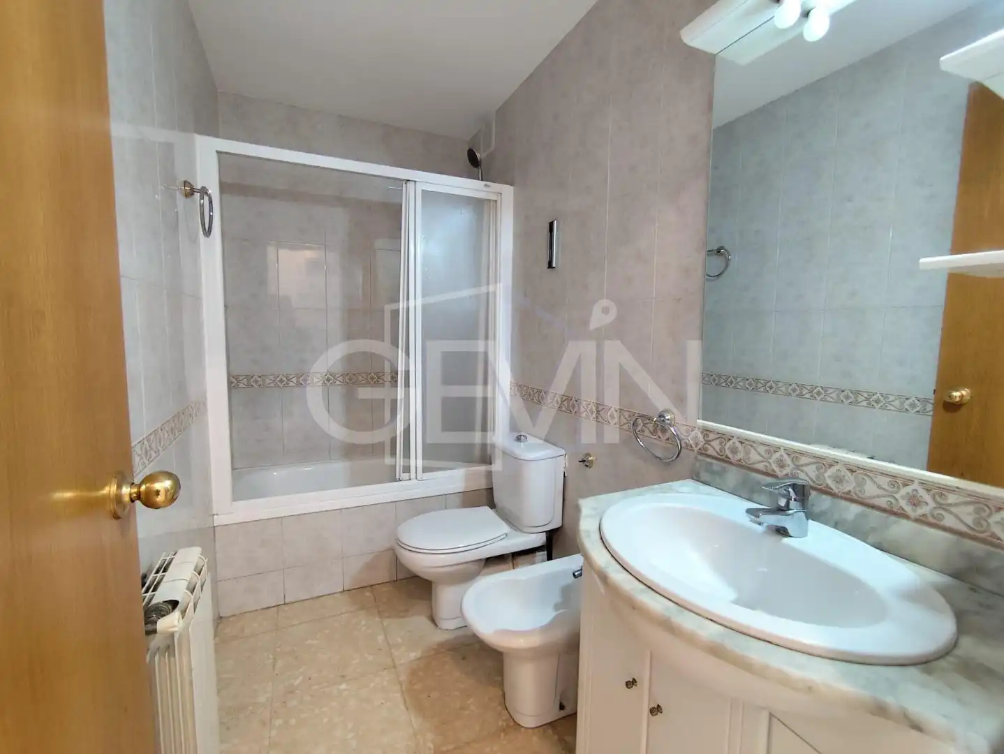 Baño de Piso en venta en Santa Perpètua de Mogoda con Aire acondicionado, Trastero y Balcón