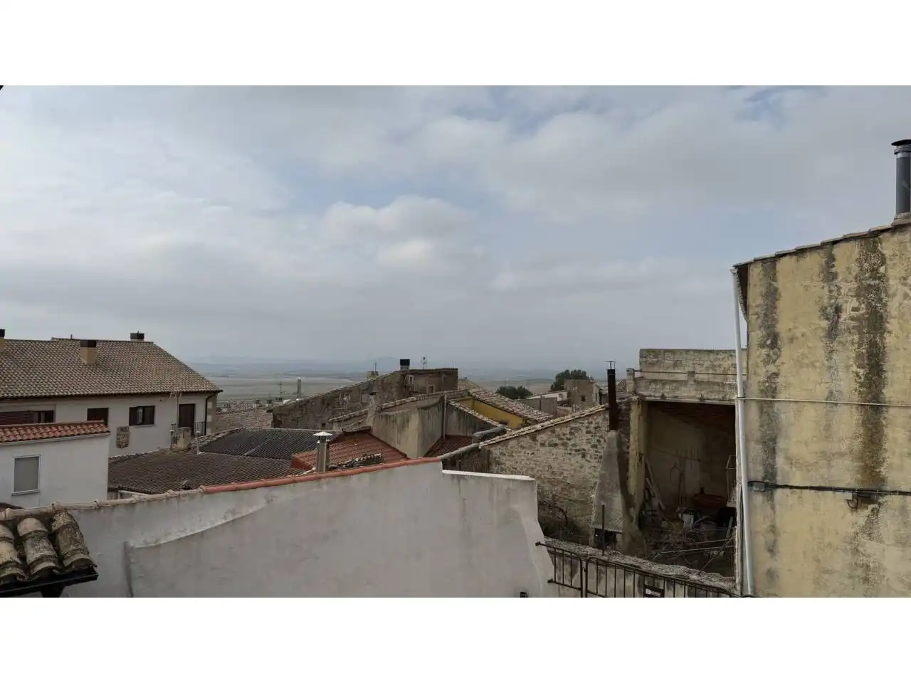 Vista exterior de Casa o xalet en venda en Artajona amb Calefacció i Terrassa