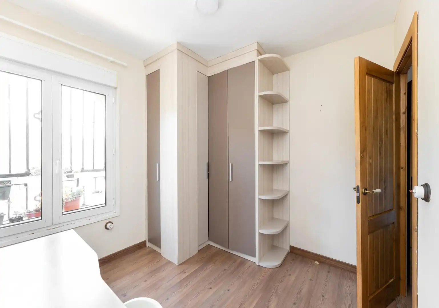 Habitación de Piso en venta en Cenes de la Vega con Terraza, Trastero y Balcón