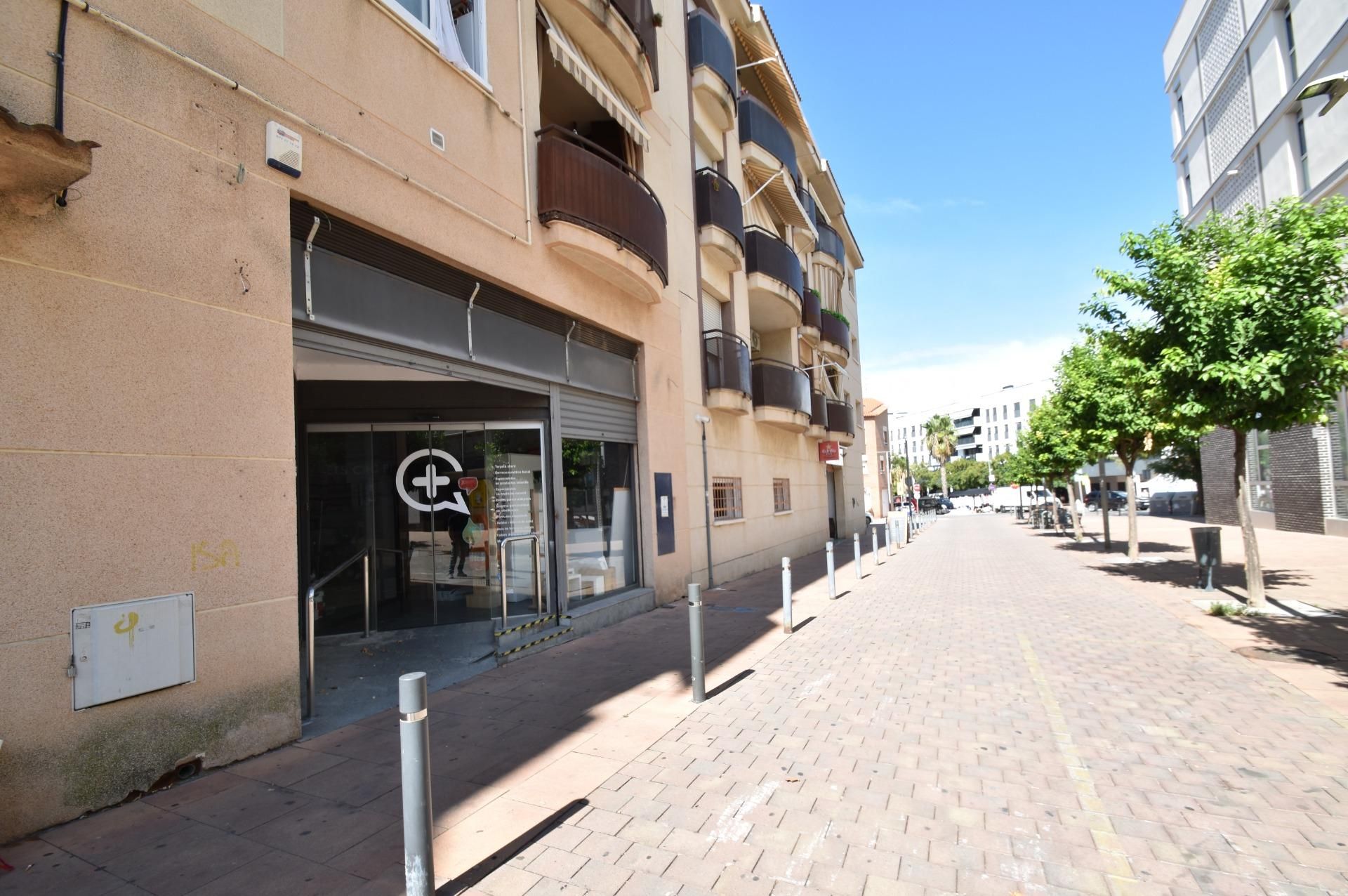 Exterior view of Premises for sale in Sant Pere de Ribes  with Air Conditioner