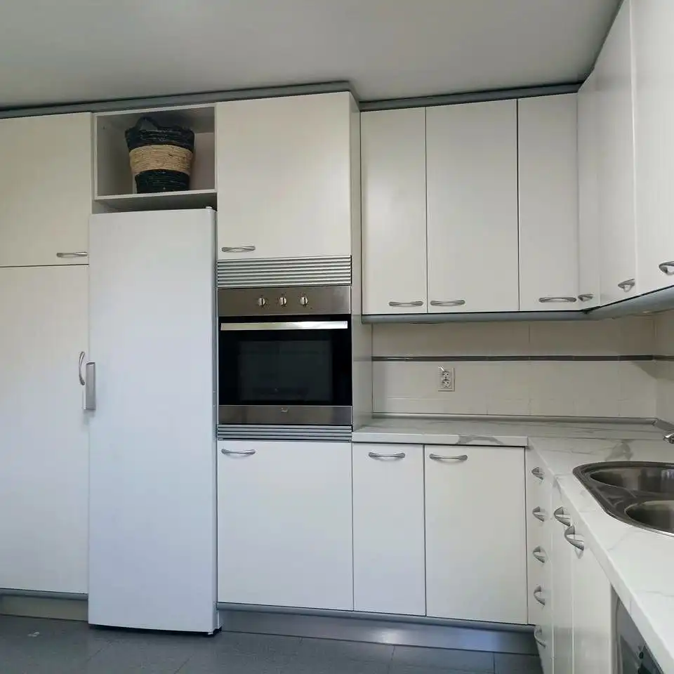 Kitchen of Flat for rent in Madrid  with Air Conditioner, Heating and Parquet flooring