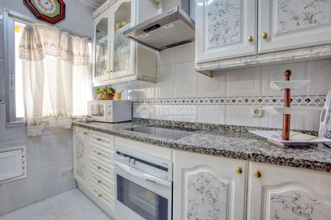 Cocina de Piso en venta en Salamanca con Calefacción y Balcón