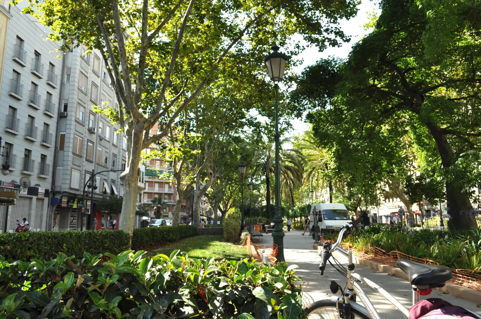 Vista exterior de Apartamento en venta en Valencia con Aire acondicionado, Calefacción y Horno