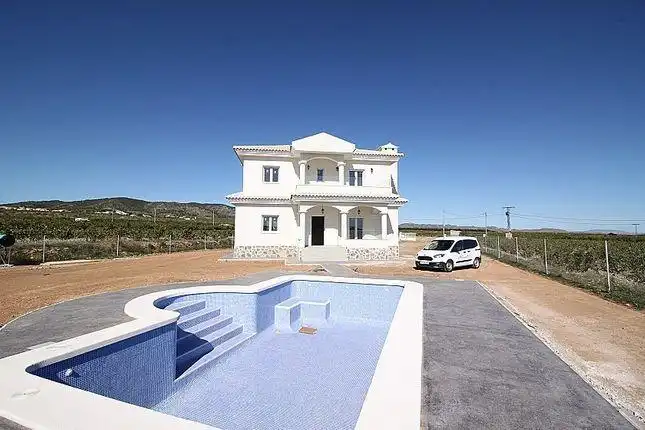 Villa mit Pool zum Verkauf in El Pinós / Pinoso, imagen 2