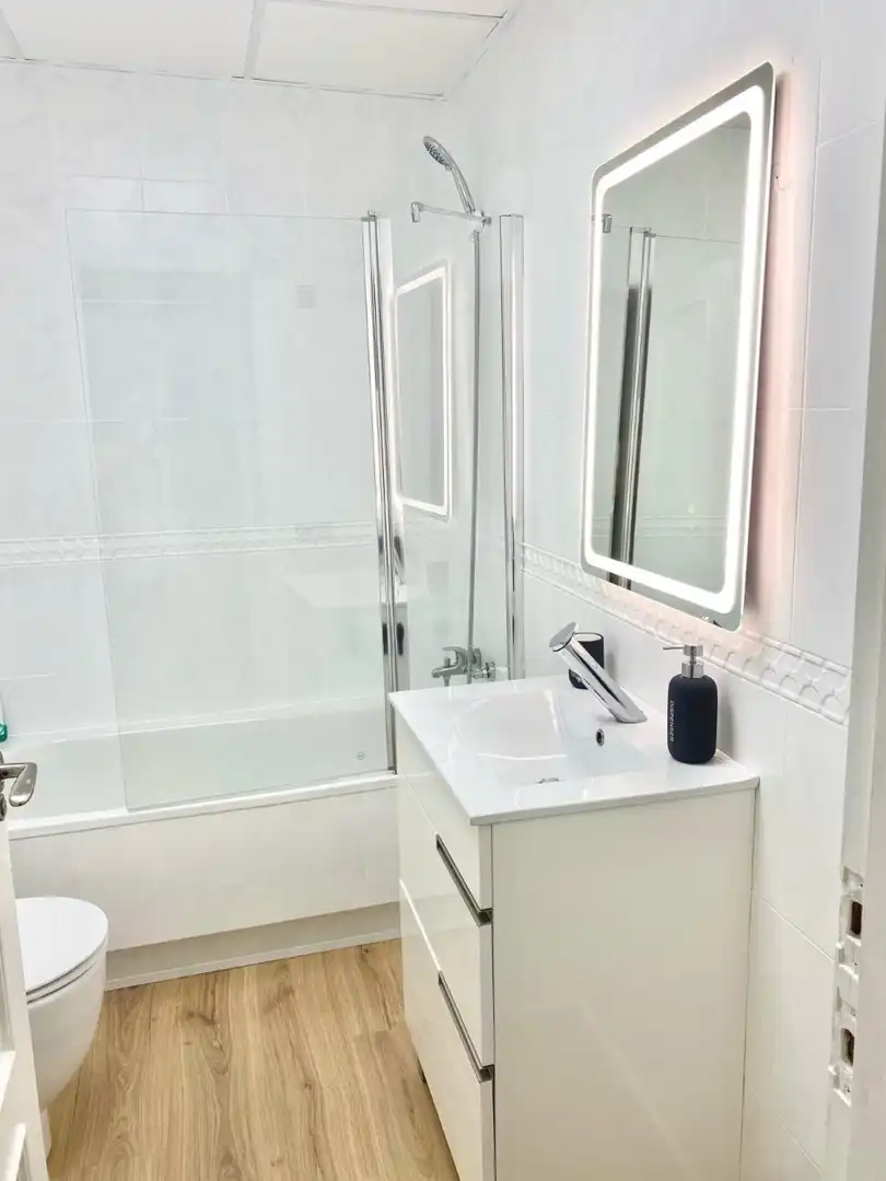 Bathroom of Apartments for rent in Murcia  with Air Conditioner, Furnished and Washing machine