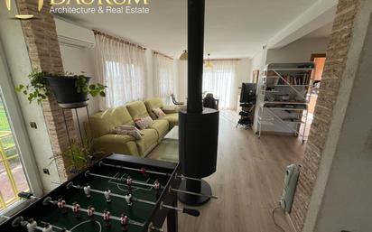 Living room of House or chalet for sale in Brunete  with Air Conditioner, Terrace and Swimming Pool