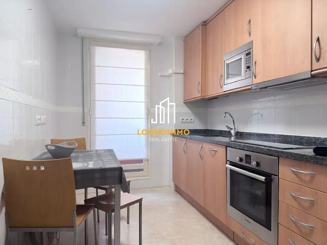 Kitchen of Flat for sale in Lardero  with Heating, Storage room and Furnished