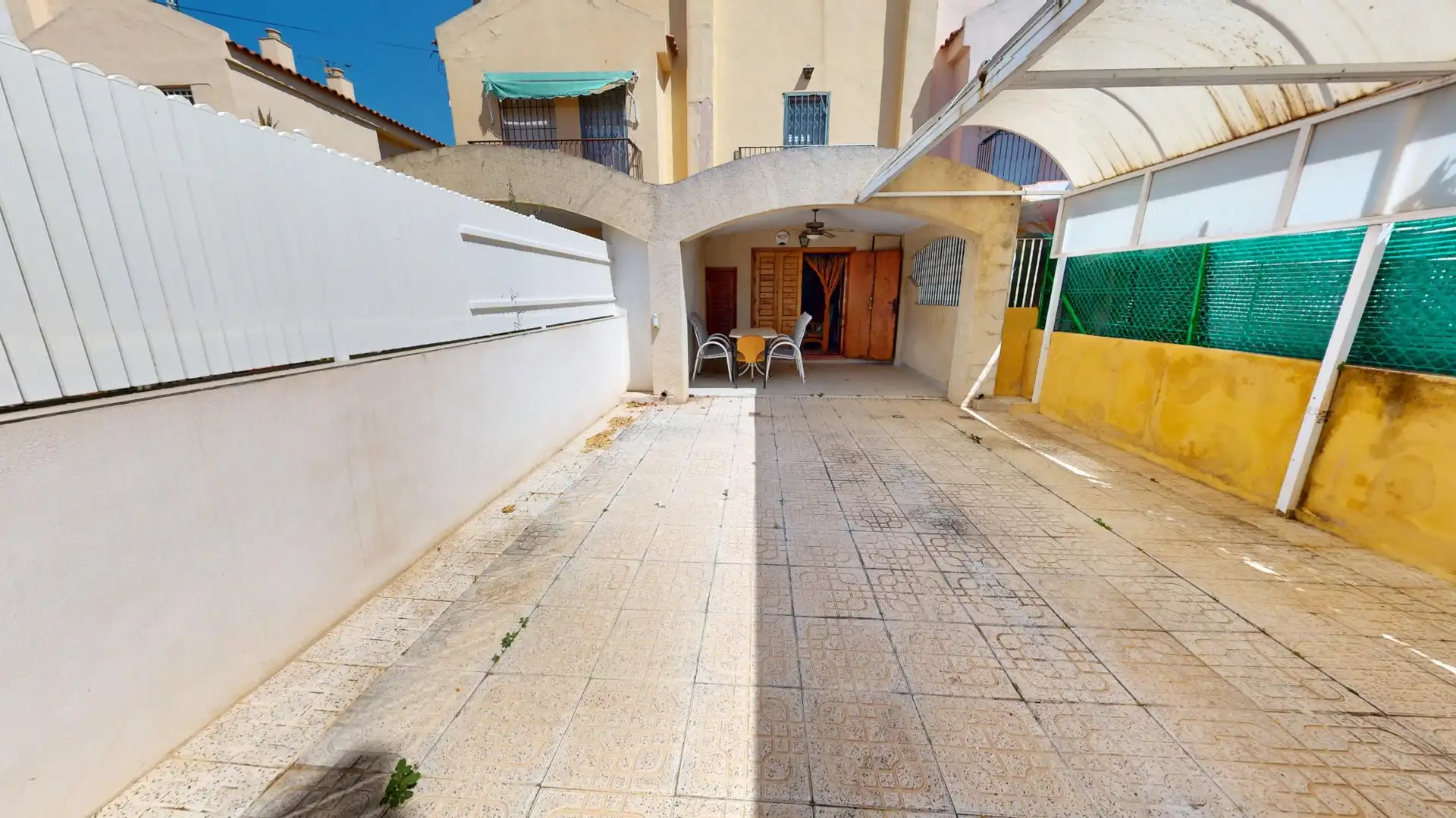 Vista exterior de Casa o xalet en venda en Los Alcázares amb Aire condicionat, Terrassa i Moblat